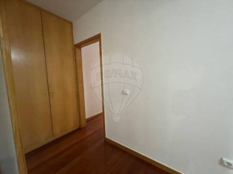 Apartamento T4 para venda