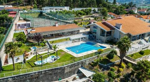 Moradia T5 para venda