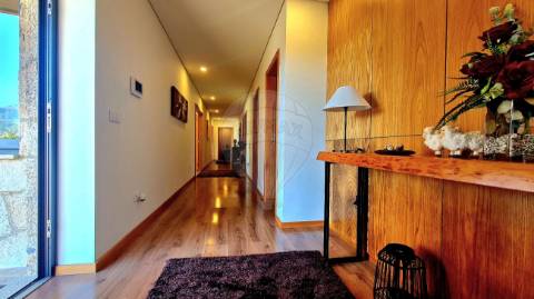 Moradia T4 para venda