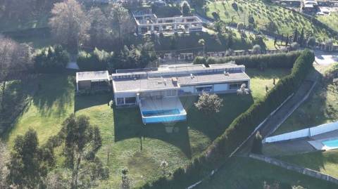 Moradia T4 para venda