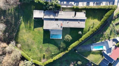 Moradia T4 para venda