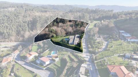 Moradia T4 para venda