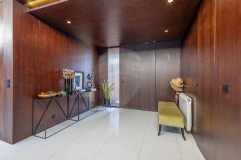 Moradia T4 para venda