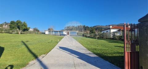 Moradia T5 para venda