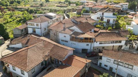 Moradia T5 para venda