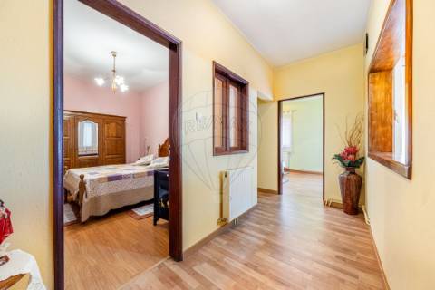 Moradia T5 para venda