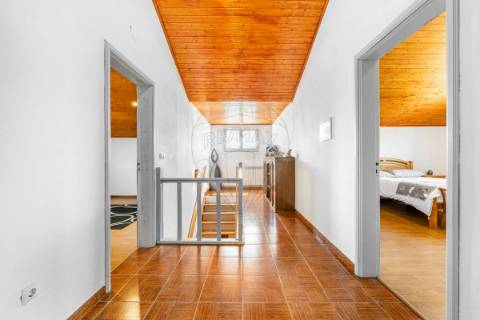 Moradia T4 para venda