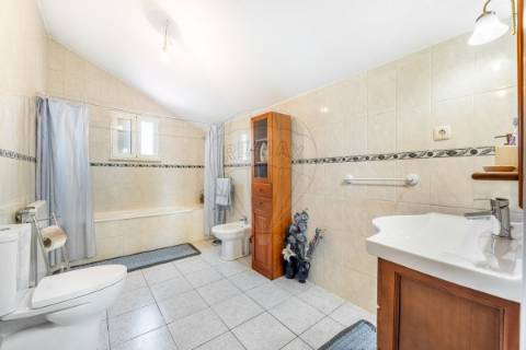 Moradia T4 para venda