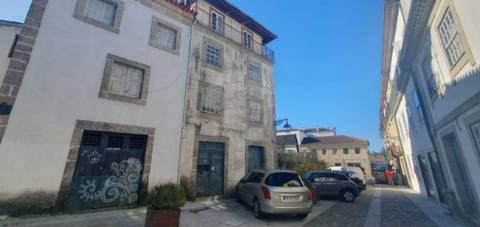 Moradia T4 para venda