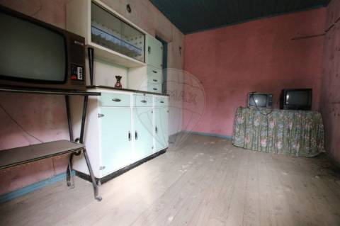 Moradia T2 para venda