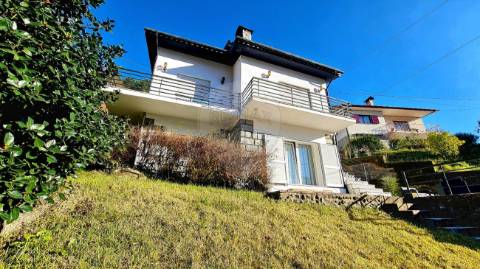 Moradia T5 para venda