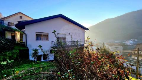 Moradia T5 para venda