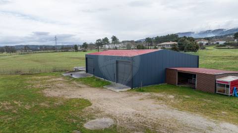 Moradia T5 para venda