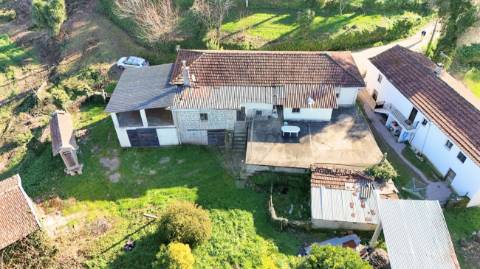 Moradia T4 para venda