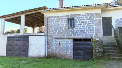 Moradia T4 para venda