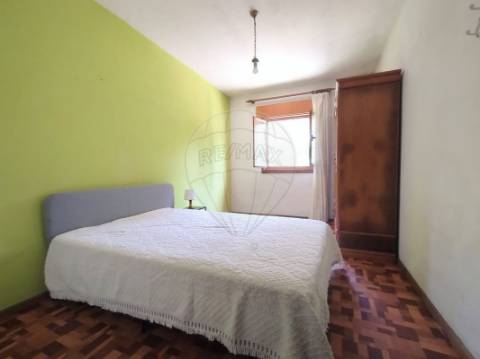 Moradia T4 para venda