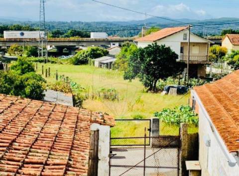 Moradia T4 para venda