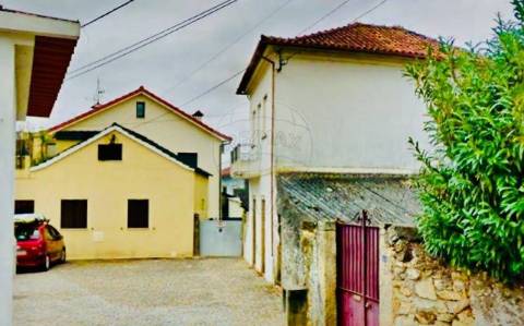 Moradia T4 para venda