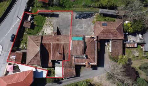 Moradia T4 para venda