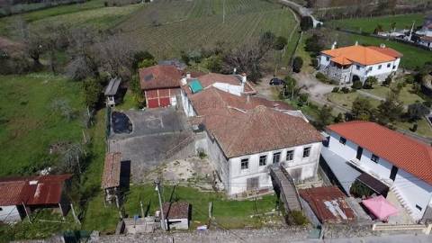 Moradia T4 para venda