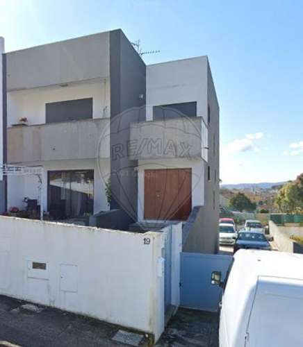 Moradia T3 para venda