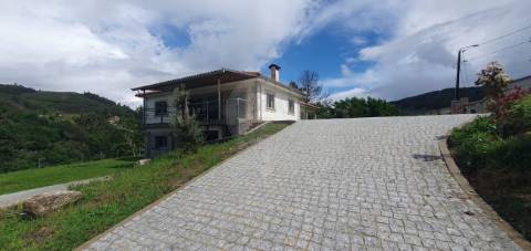 Moradia T3 para venda