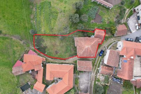 Moradia T4 para venda