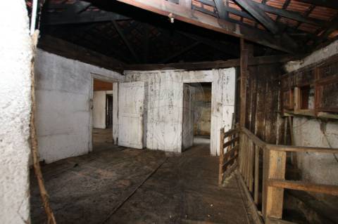 Moradia T4 para venda