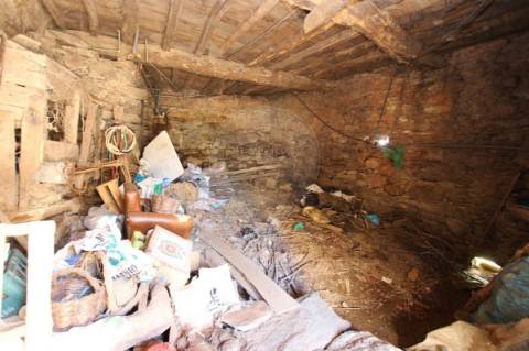 Moradia T4 para venda