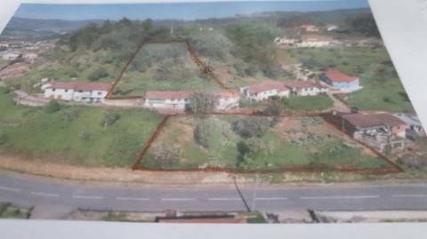 Moradia T4 para venda