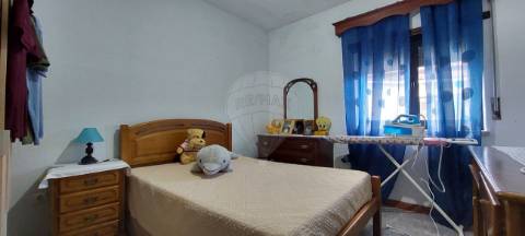 Moradia T4 para venda