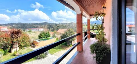 Moradia T4 para venda