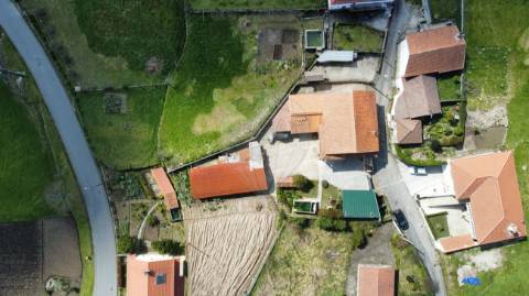 Moradia T4 para venda