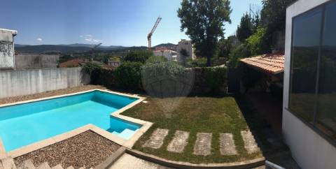 Moradia T2 para venda