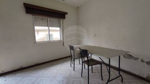 Moradia T1 para venda