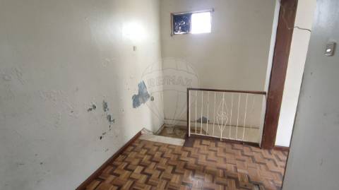 Moradia T1 para venda