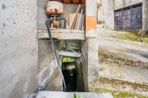 Moradia T4 para venda