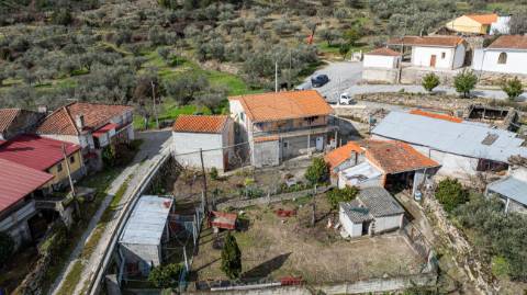 Moradia T4 para venda