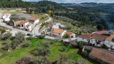 Moradia T4 para venda