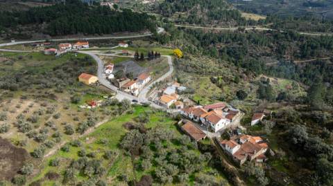 Moradia T4 para venda