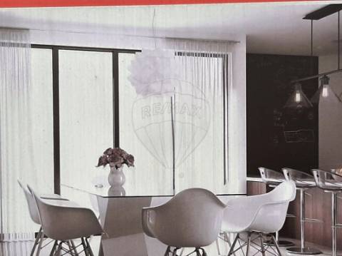 Apartamento T4 para venda