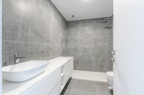 Apartamento T4 para venda