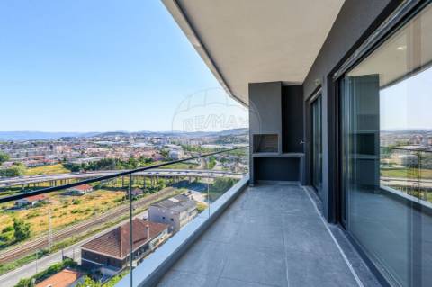 Apartamento T4 para venda