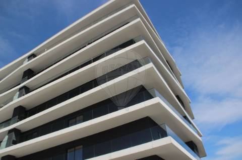 Apartamento T4 para venda