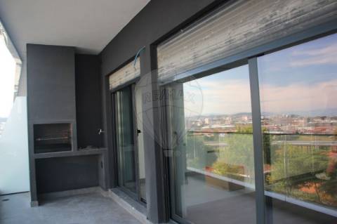 Apartamento T4 para venda