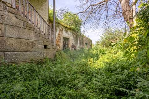 Moradia T5 para venda