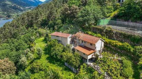 Moradia T6 para venda