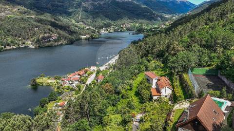 Moradia T6 para venda