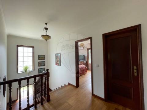 Moradia T4 para venda