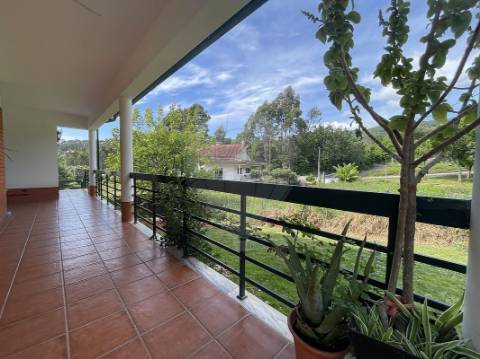 Moradia T4 para venda